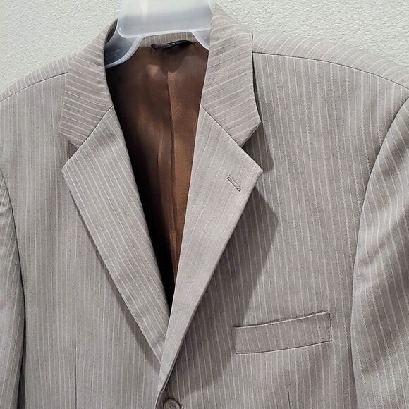 LINEAGE SPORTCOAT, Sz 44R, GREY STRIPED FABRIC, MERINO WOOL - Picture 3 of 15